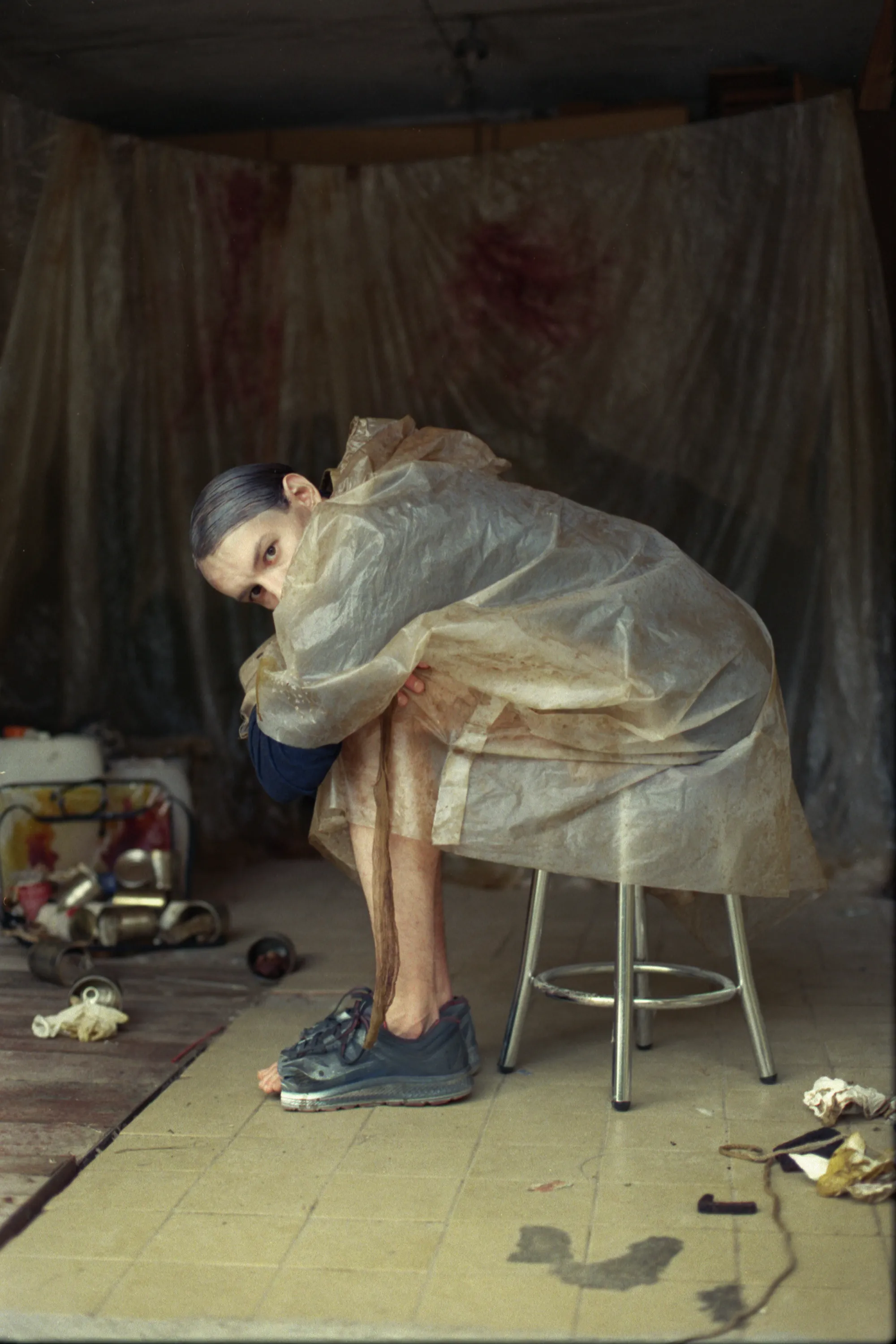The first episode of Kafka's "Metamorphosis", photograph 5 of 15