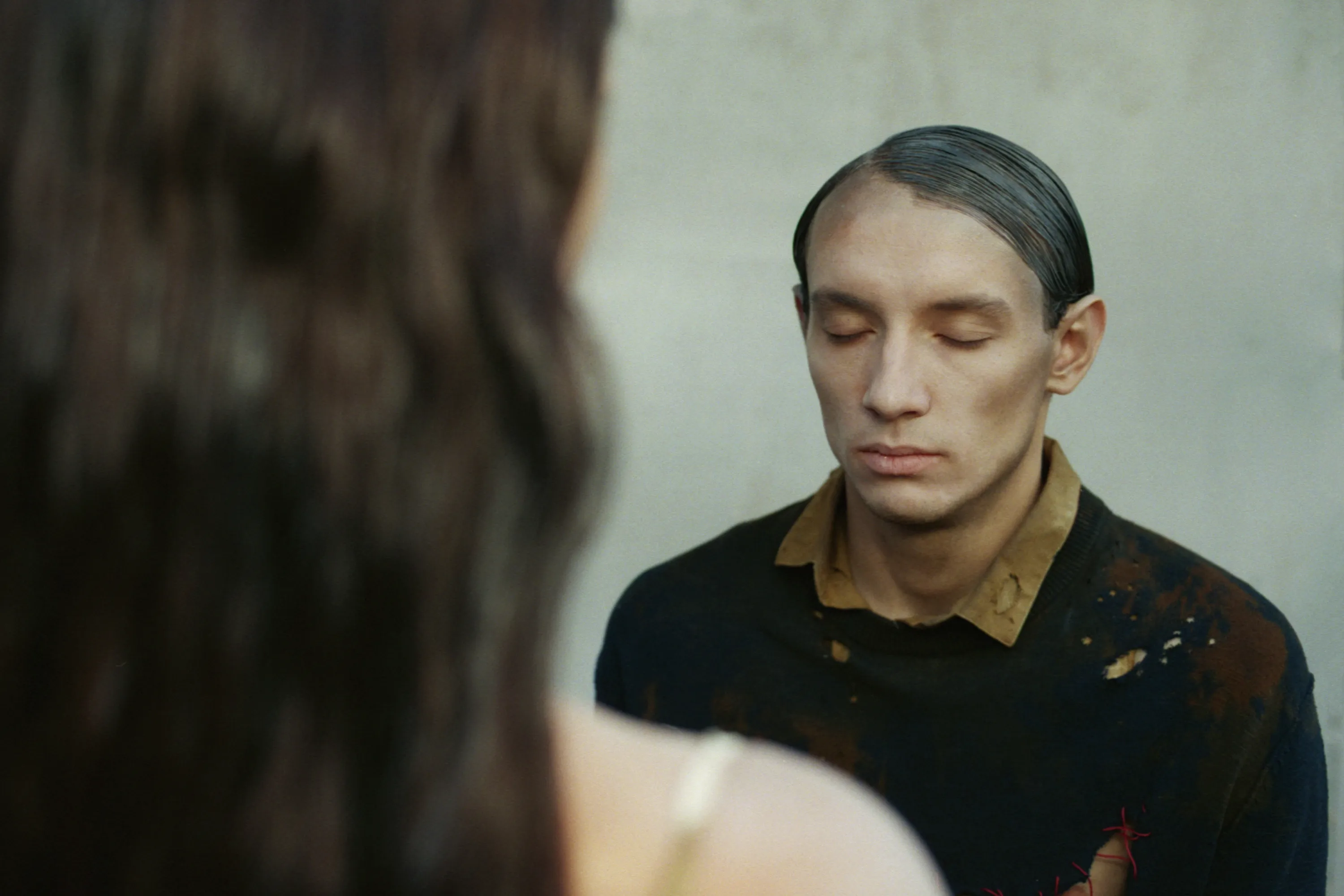 The first episode of Kafka's "Metamorphosis", photograph 8 of 15